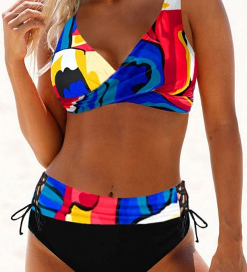 Manon - Bikini coloré et joyeux