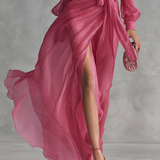 Amélie – Robe Maxi en Mousseline Rose Col V