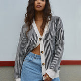 Margot | Cardigan Chevron à Boutons Contrastés