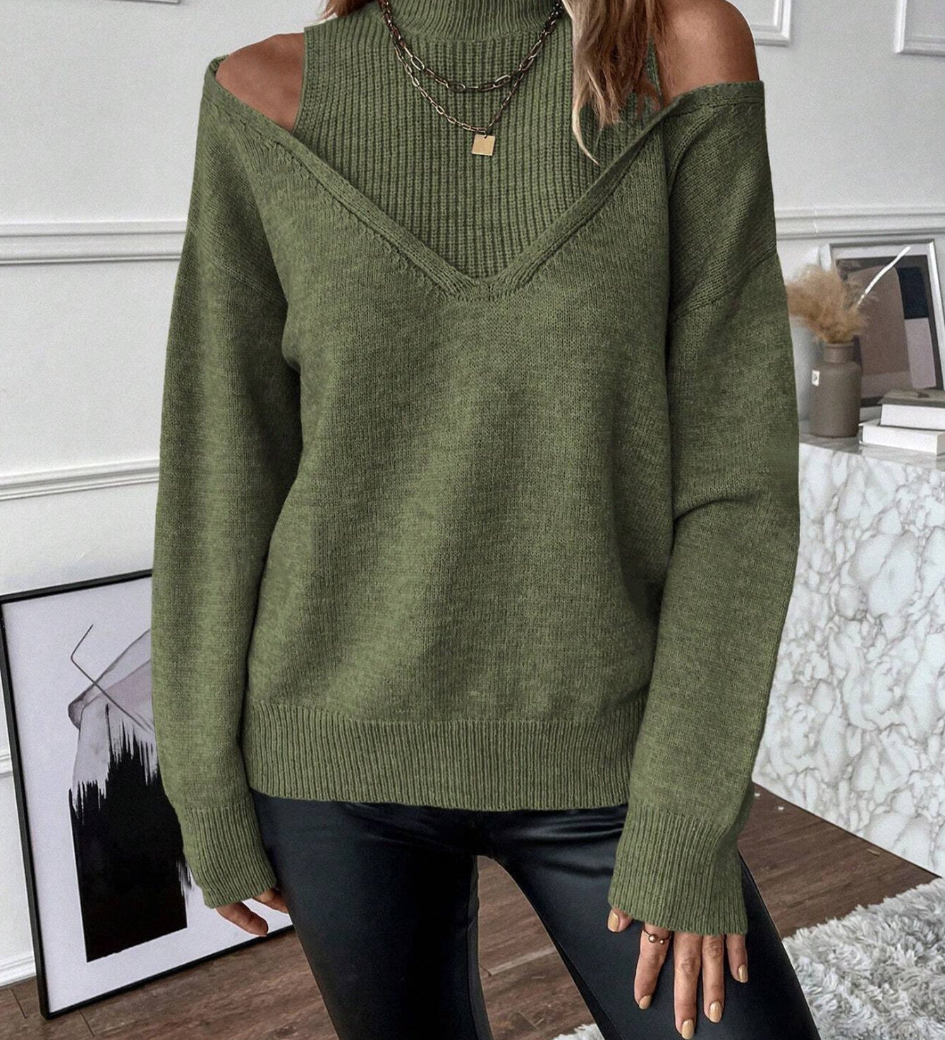 Rosalie | Pull Col Roule Epaules Denudees