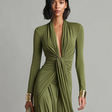 Violette – Robe Maxi en Soie Olive Col V Profond